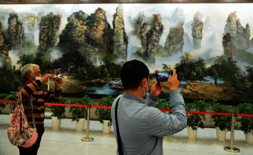 世界面積最大砂石畫 十一 亮相張家界武陵源景區